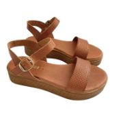 Εικόνα της Old Πέδιλο με ανάγλυφη φάσα