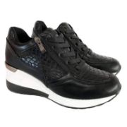 Εικόνα της Sneakers      