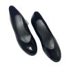 Picture of Heels with a single heel
