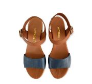 Εικόνα της ΧΧΧ Δερμάτινη πλατφόρμα με ανάγλυφη φάσα