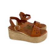 Εικόνα της @ΧΧΧ Δερμάτινη πλατφόρμα με τρυπητή φάσα