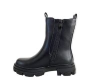 Παιδικά μποτάκια για κορίτσια σε μαύρο χρώμα από δερματίνη με λάστιχο στην εξωτερική πλευρά και φερμυάρ στην εσωτερική πλευρά πλάγια εσωτερική πλευρά σε λευκό φόντο.	