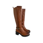 Εικόνα της Μπότες με τρακτερωτή σόλα και μεταλλικό διακοσμητικό