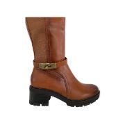 Εικόνα της Μπότες με τρακτερωτή σόλα και μεταλλικό διακοσμητικό