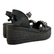 Εικόνα της ΧΧΧ Δερμάτινες πλατφόρμες με αλυσίδα