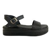 Εικόνα της ΧΧΧ Σανδάλια δερμάτινα flatform με ανάγλυφη φάσα