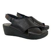 Εικόνα της Πλατφόρμα δερμάτινη ανατομική με χιαστί λουράκια και αυτοκόλλητο 