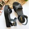 Picture of Σανδάλια δερμάτινα flatform με ανάγλυφα χιαστί λουράκια