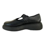 Εικόνα της Loafers με λουράκι και αγκράφα