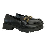 Εικόνα της Old Loafers με χρυσαφί μεταλλική λεπτομέρεια μπροστά και τρακτερωτή σόλα 