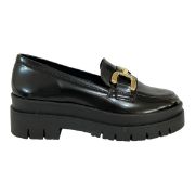 Εικόνα της Loafers με φλωρεντίκ γυαλιστερό δέρμα και χρυσαφί μεταλλική λεπτομέρεια 