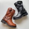 Εικόνα της Biker boots με φερμουάρ 