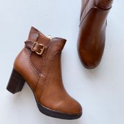 Εικόνα της Μποτάκια με χοντρό τακούνι και φιάπα