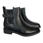 Εικόνα της ΧΧΧ Μποτάκια χαμηλά με κροκό σχέδιο, λάστιχο και φερμουάρ 