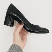 Εικόνα της Γόβες μαύρες λουστρίνι μυτερές με χοντρό τακούνι