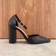 Εικόνα της Γόβα μυτερή με ανοίγματα στο πλάι χοντρό τακούνι και λουράκι αστραγάλου 