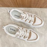 Εικόνα της Sneakers με Μπεζ Λεπτομέρειες