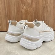 Εικόνα της Sneakers με Μπεζ Λεπτομέρειες