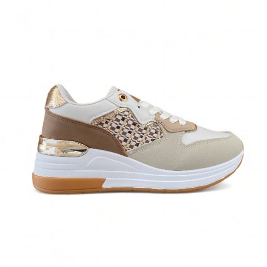 Εικόνα της Sneakers σε Συνδυασμό Υλικών και Χρωμάτων