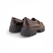 Εικόνα της Old Loafers καφέ ματ με χρυσή λεπτομέρεια και τρακτερωτή σόλα 