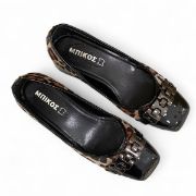 Εικόνα της Γόβες λεοπάρ με λουστρίνι μύτη και μεταλλική λεπτομέρεια 