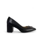 Εικόνα της Γόβες με μεταλλική λεπτομέρεια και χοντρό τακούνι 