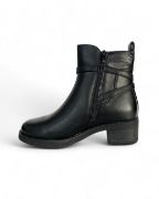 Εικόνα της Μποτάκια με διακοσμητικό λουράκια και τόκα