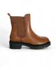 Εικόνα της Chelsea boots με σχέδιο στρας στη σόλα