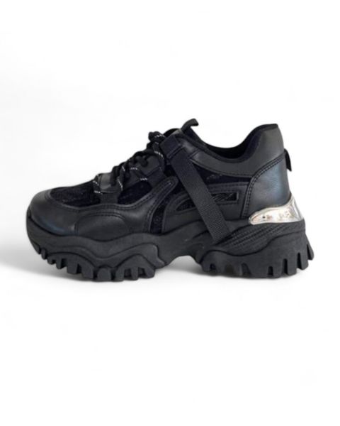 Εικόνα της Old Sneakers με Chunky Σόλα και Διπλά Κορδόνια