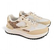 Εικόνα της Old Sneakers με Συνδυασμό Υλικών και Χρωμάτων