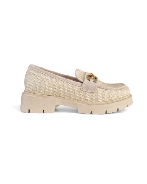 Εικόνα της Loafers από ψάθα με μεταλλική λεπτομέρεια 