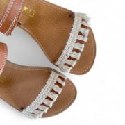 Εικόνα της Δερμάτινα παιδικά πέδιλα για κορίτσια με αυτοκόλλητο