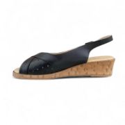 Εικόνα της Πέδιλα δερμάτινα με κοντό τακούνι