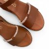 Εικόνα της Σανδάλια δερμάτινα flatform με φαρδιά φάσα και στρας