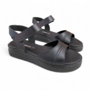 Εικόνα της Δερμάτινα Σανδάλια με Αυτοκόλλητο Κούμπωμα και Φαρδιά Φάσα