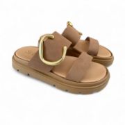 Εικόνα της Παντόφλες Flatforms Δίσολες με Διπλή Φάσα και Μεταλλικό Διακοσμητικό