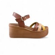 Εικόνα της Δερμάτινες Πλατφόρμες με Λεπτά Λουράκια Κίτρινο