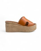 Εικόνα της Παντόφλες Πλατφόρμες με Φαρδιά Φάσα