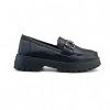 Εικόνα της Loafers με ασημί μεταλλικό διακοσμητικό