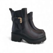 Εικόνα της Μποτάκια με διακοσμητικό λουράκι και τρακτερωτή σόλα