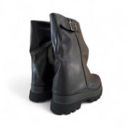 Εικόνα της Μποτάκια δίσολα με αναδιπλούμενη φάσα και τρακτερωτή σόλα