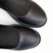 Εικόνα της Δερμάτινες μπαλαρίνες με μπαρέτα