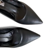 Εικόνα της Γόβες Μυτερές Μαύρες με Χοντρό Τακούνι