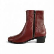 Εικόνα της Μποτάκια Δερμάτινα Ανατομικά με Χαμηλό Τακούνι