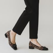 Εικόνα της Γόβες Λεοπάρ με Λουστρίνι Τετράγωνη Μύτη και Μεταλλική Λεπτομέρεια