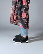 Εικόνα της Slip-on Sneakers με Στρας Μαύρο