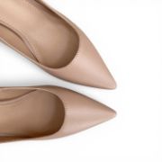 Εικόνα της Γόβες Μυτερές με Λεπτό Τακούνι Nude